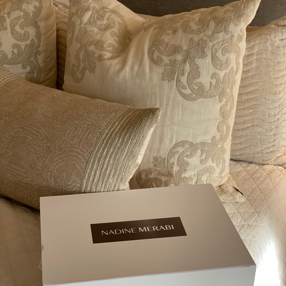 Nadine Merabi BELLA RED JUMPSUIT Large Brand New Never worn. - Picture 8 of 8